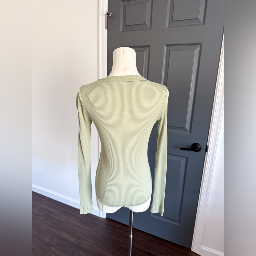 Brunello Cucinelli Ribbed Long Sleeve Tee - Picture 5 of 11